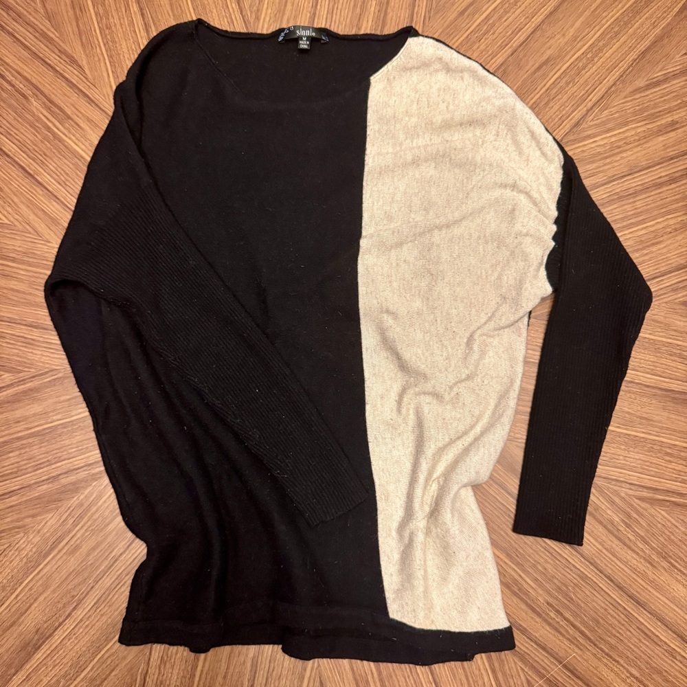 Sioni Black & tan, size M, cashmere blend sweater.